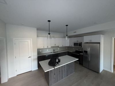 100 N Main St, Bristol CT