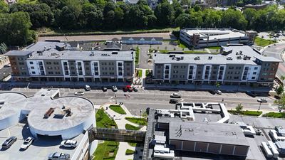 100 N Main St, Bristol CT